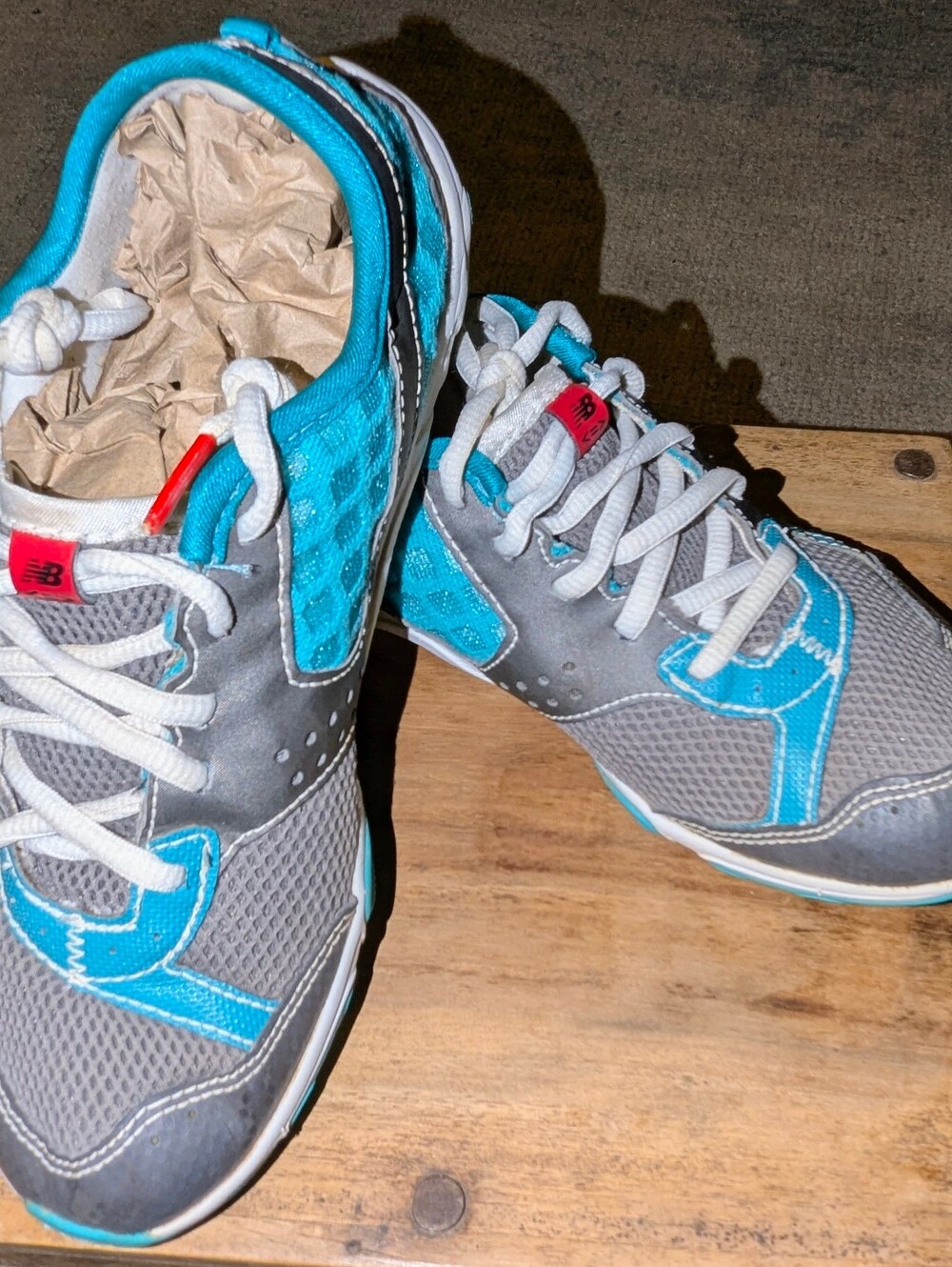 New Balance Minimus          UNISEX Youth Size 4